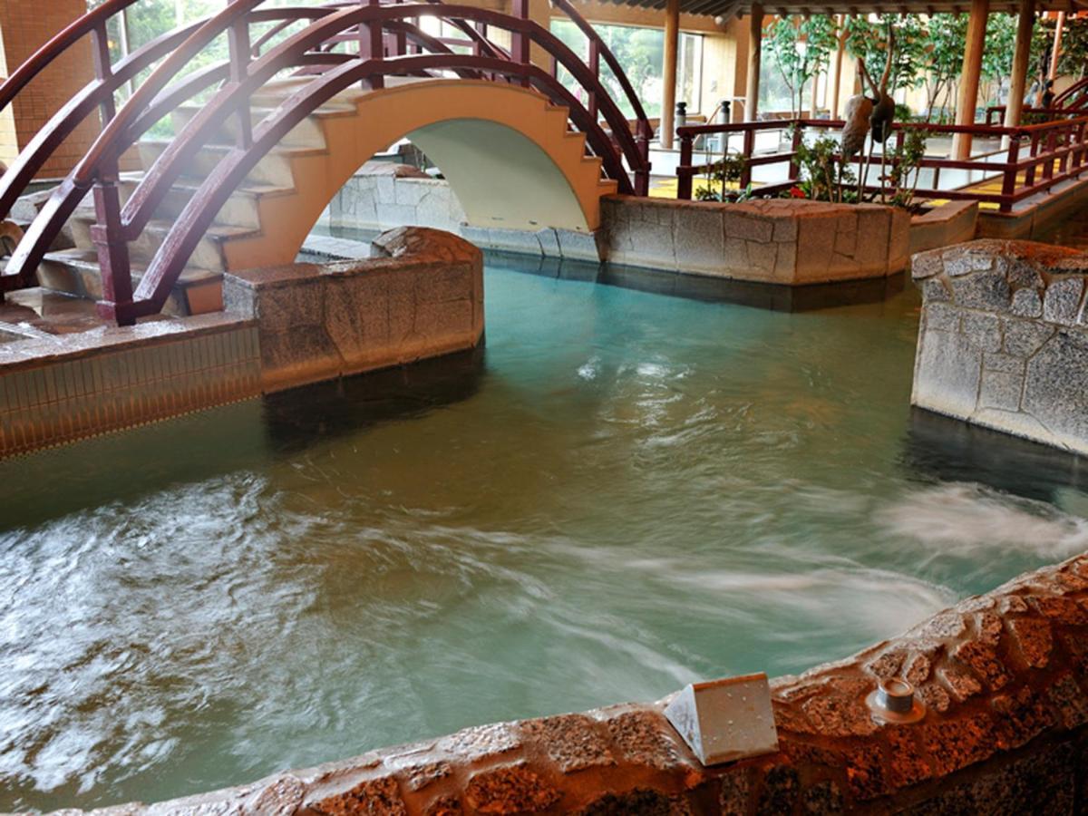 Ryugujo Spa Hotel Mikazuki Ryugutei Кісарадзу Екстер'єр фото