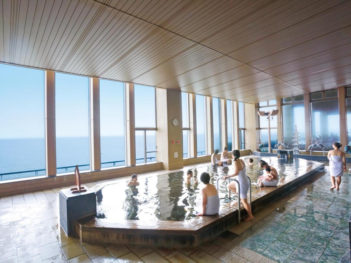Ryugujo Spa Hotel Mikazuki Ryugutei Кісарадзу Екстер'єр фото