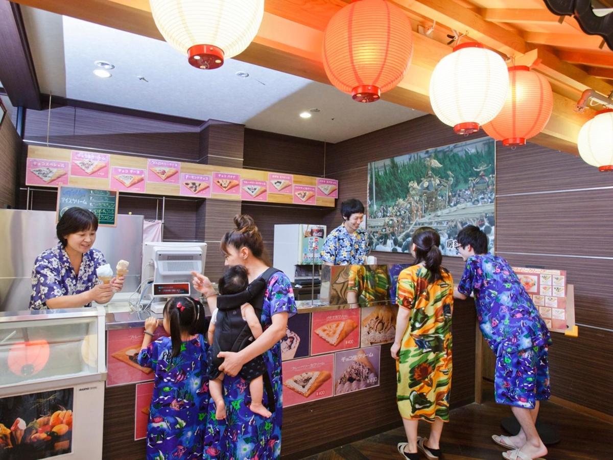 Ryugujo Spa Hotel Mikazuki Ryugutei Кісарадзу Екстер'єр фото